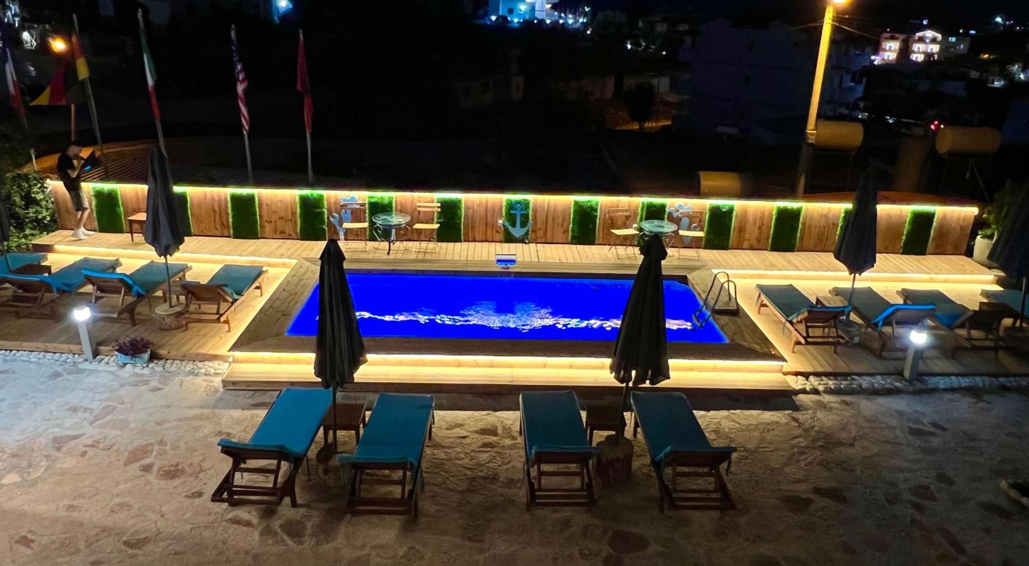 Hotel Two Mermaids คซามิล ภายนอก รูปภาพ
